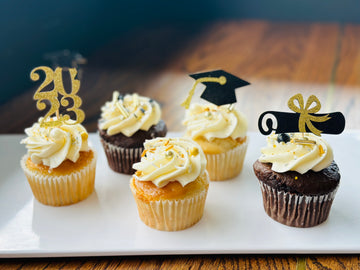 Custom Graduation Cupcakes